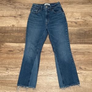 Abercrombie & Fitch Kick Flare Ultra High Rise 00